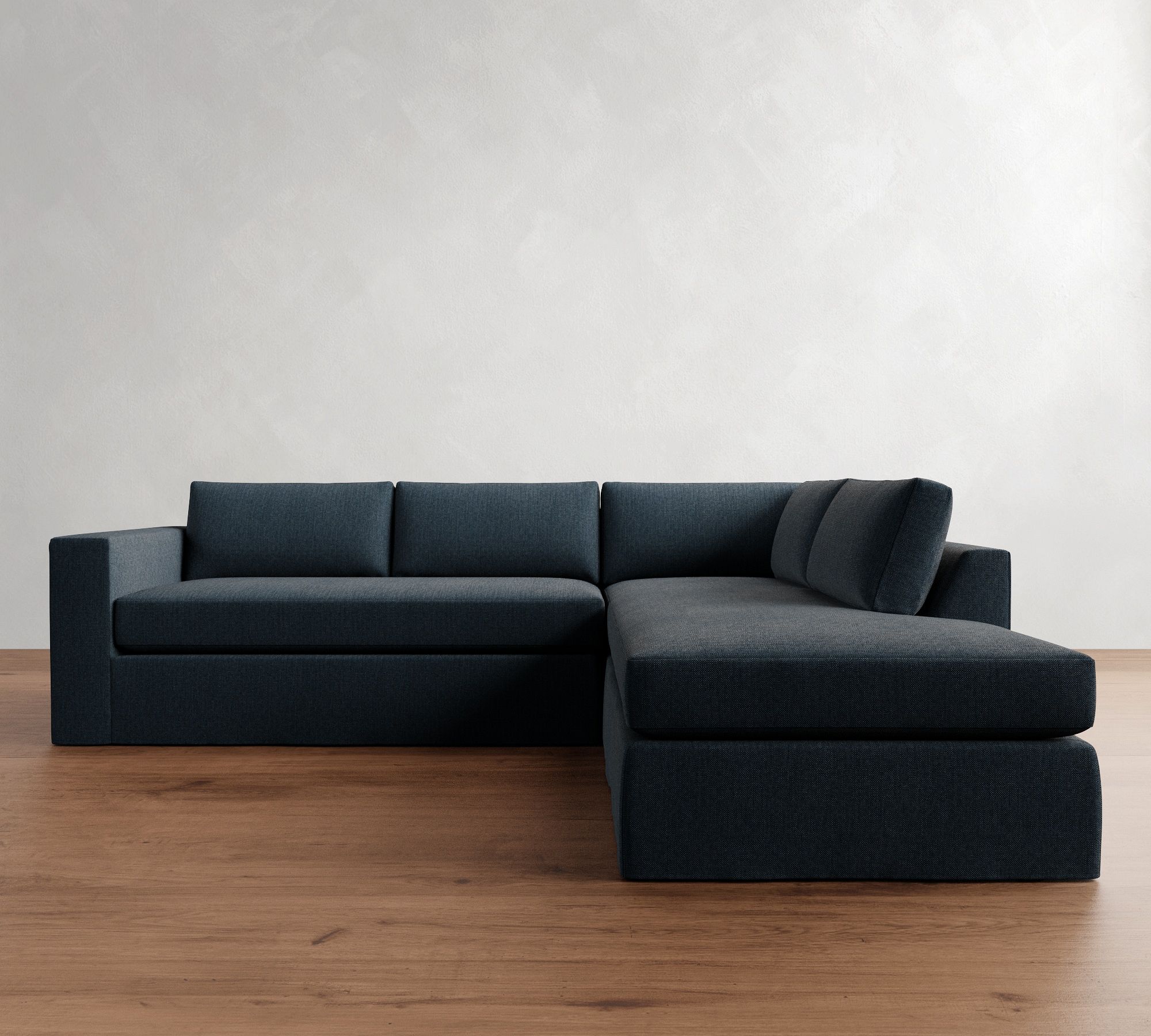 Carmel Wide Arm Slipcovered Return Bumper Sectional (113"&ndash;125")