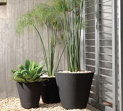 Melina Lightweight Round Planters