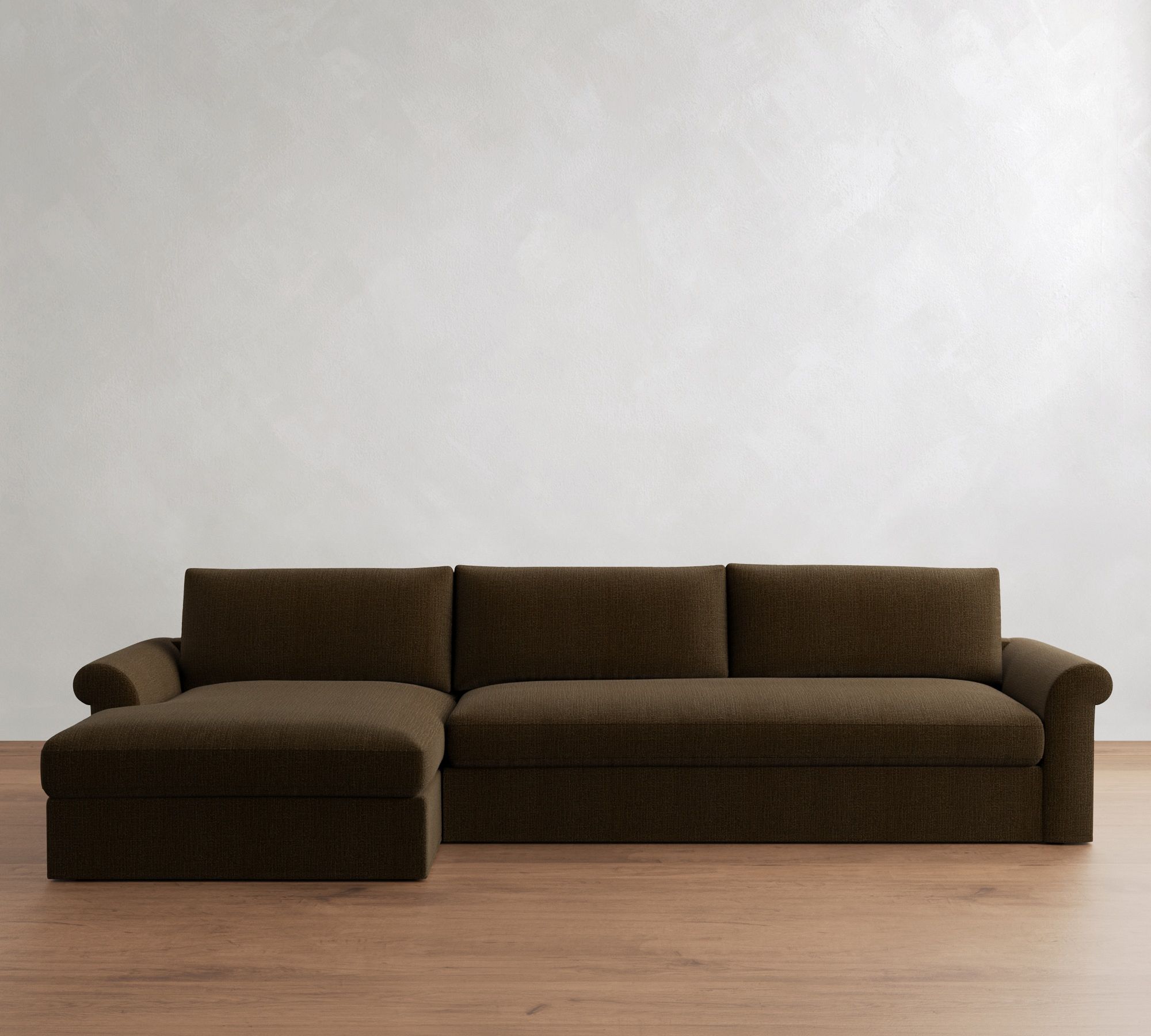 Westwood Roll Arm Slipcovered Chaise Sectional (134"&ndash;144")