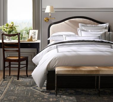 Scarlett Grand Bedroom