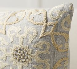 Hint of Green Pillow Set