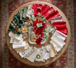 Rustic Wreath Embroidered Cotton/Linen Napkins - Set of 4