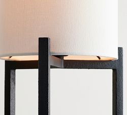 Ian Metal Table Lamp (15")