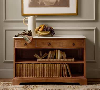 Scarlett Entryway
