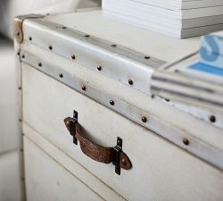Ludlow Trunk 4-Drawer Dresser (42")