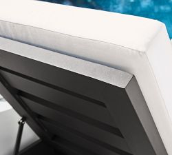 Malibu Metal Platform Outdoor Single Chaise Lounge