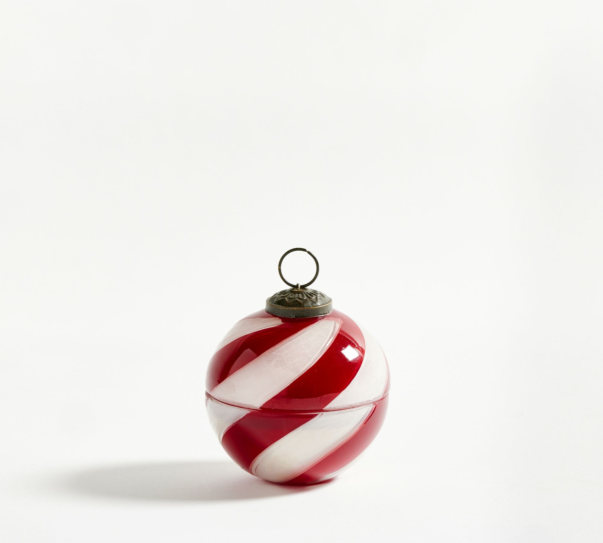 Ornament Shaped Scented Candles - thumbnail 3