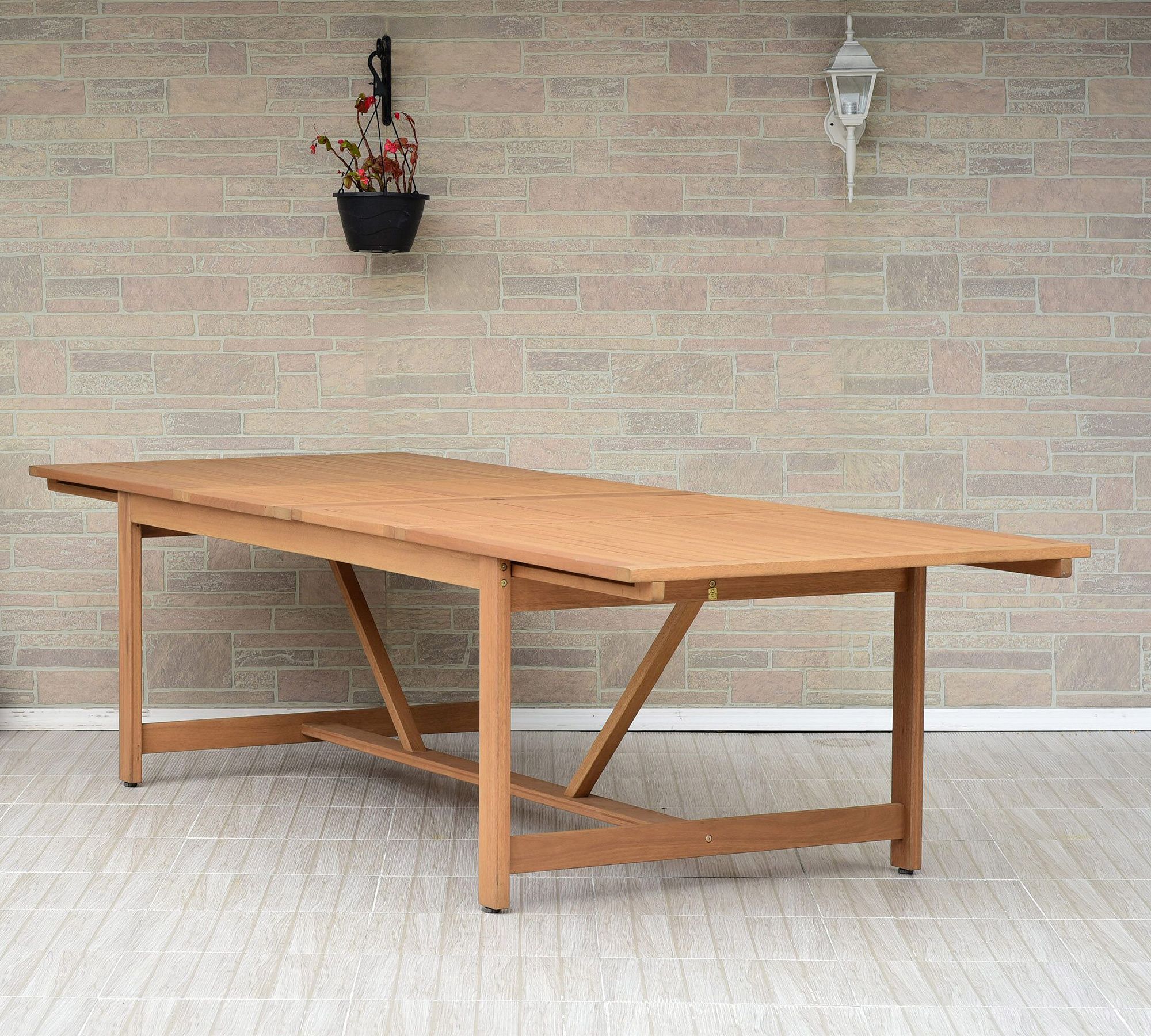 Pimenta Eucalyptus Rectangular Extendable Outdoor Dining Table (79"-118")