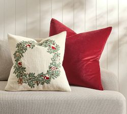 Nostalgic Wreath Pillow Cover