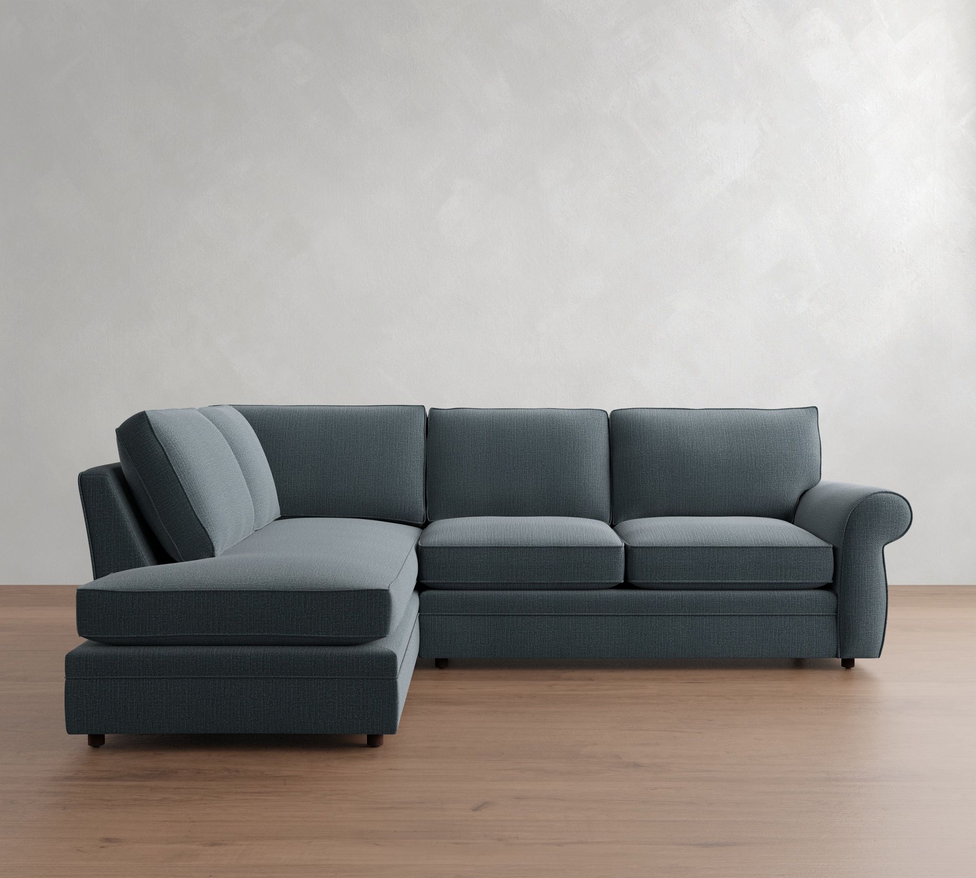 Pearce Roll Arm Return Bumper Sectional (114"&ndash;144")