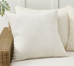 Open Box: Margot Diamond Outdoor Performance Pillow (24") - Linen