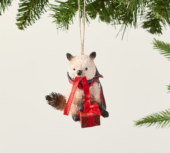 Bottlebrush Cat with Gift Ornament