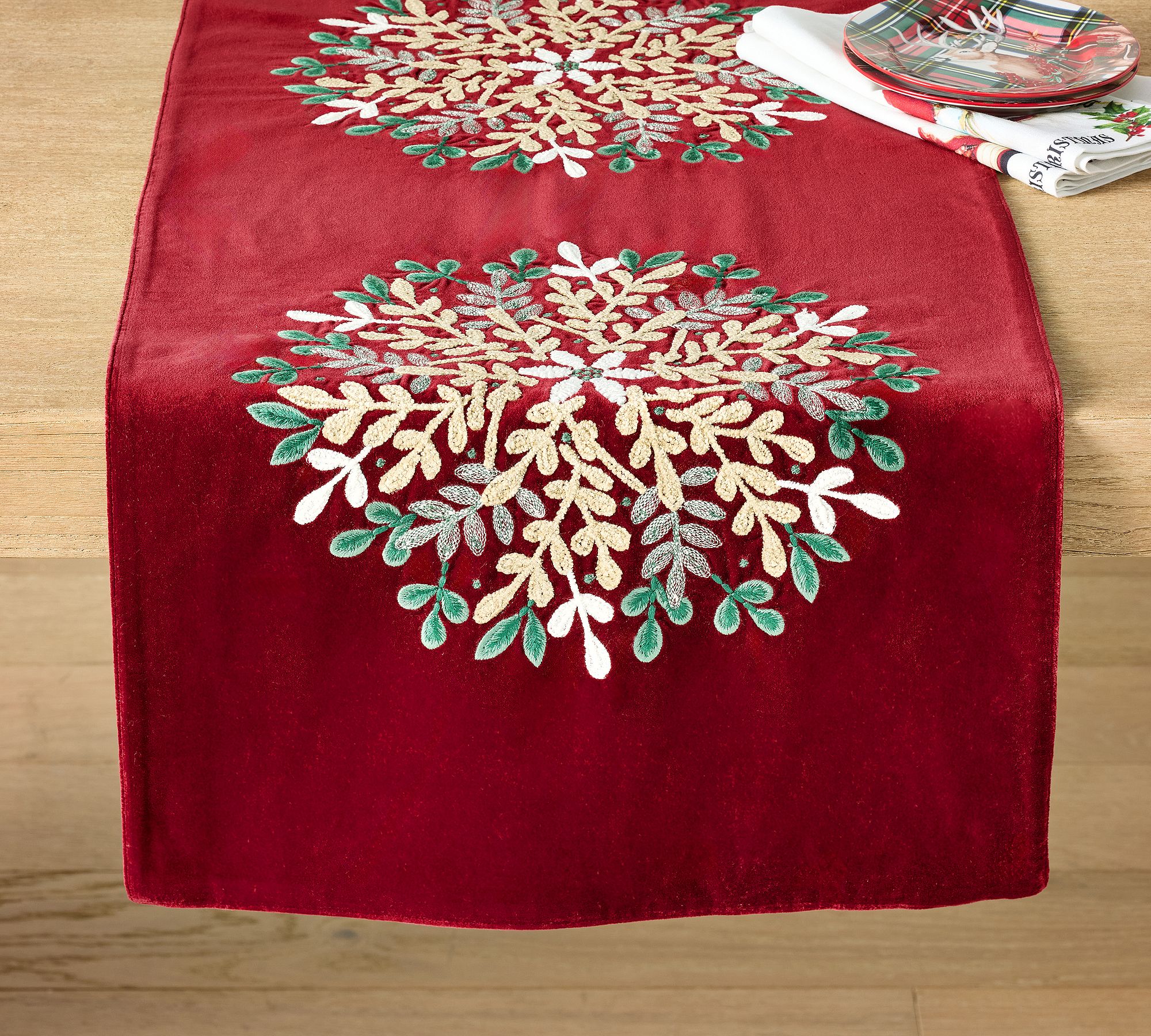 Holly Velvet Cotton Table Runner