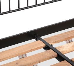 Quimbly Metal Platform Bed