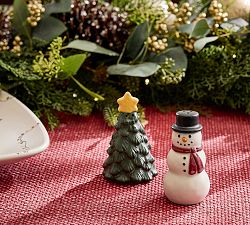 Christmas in the Country Salt &amp; Pepper Shakers - Set of 2