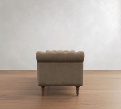 Alistair Settee (64")