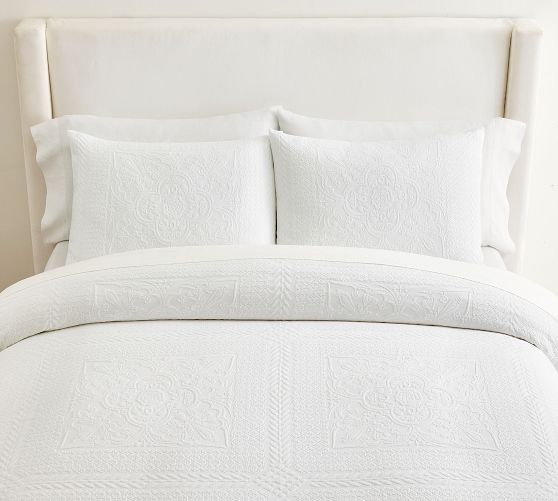 Medallion Matelasse Duvet Cover