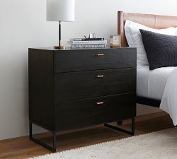 Hardy 3-Drawer Dresser (34")