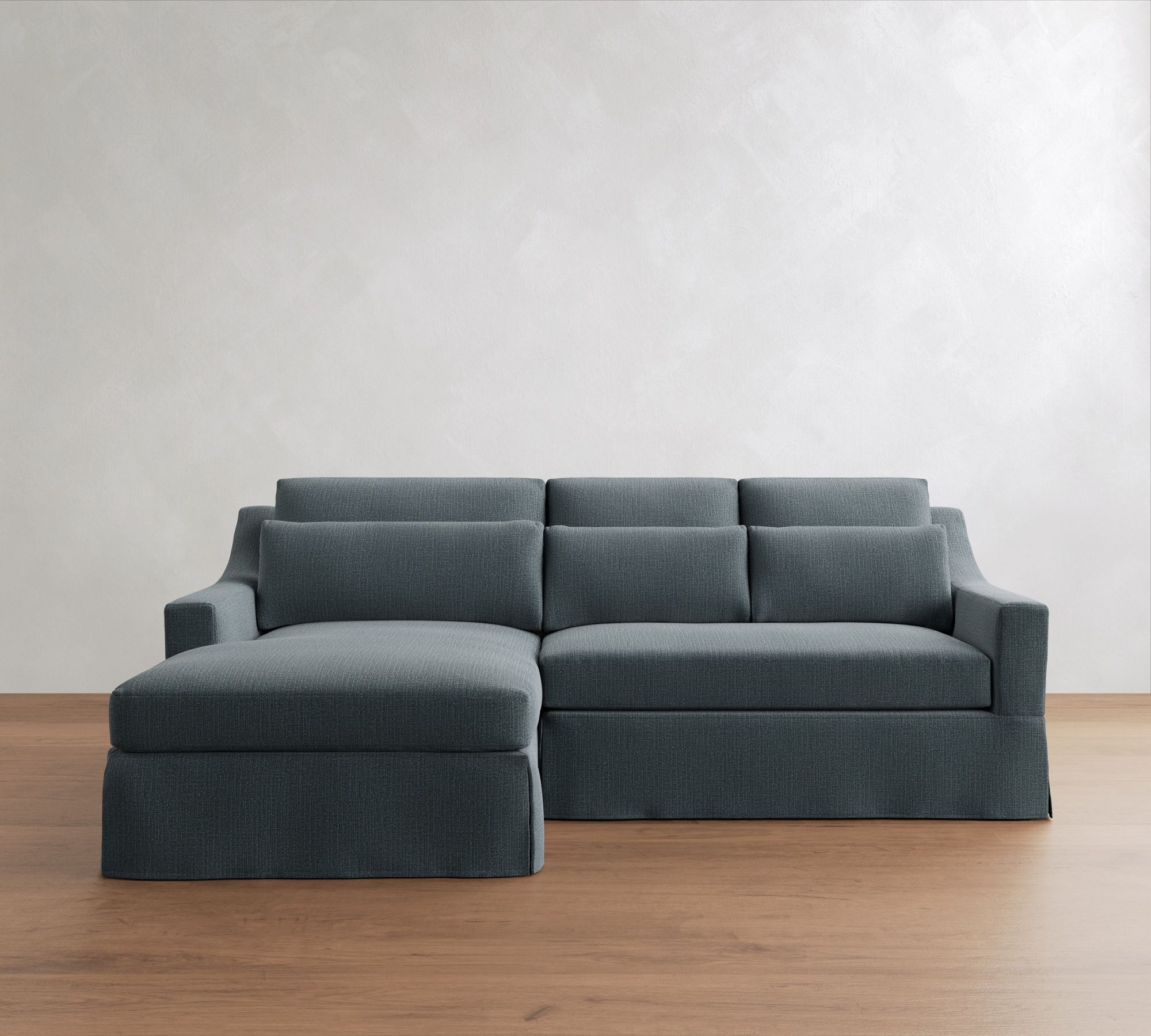 York Slope Arm Deep Seat Slipcovered Chaise Sectional (84"–115")