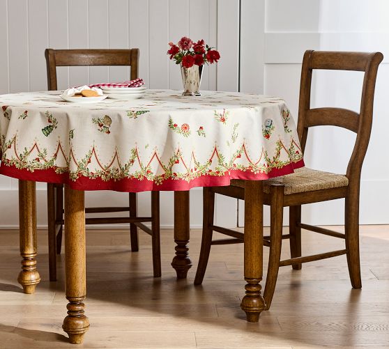 Nostalgic Christmas Round Cotton Tablecloth