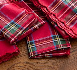 Stewart Plaid Scalloped Cotton Napkins - Set of 4
