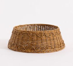 Rattan Scallop Tree Collar