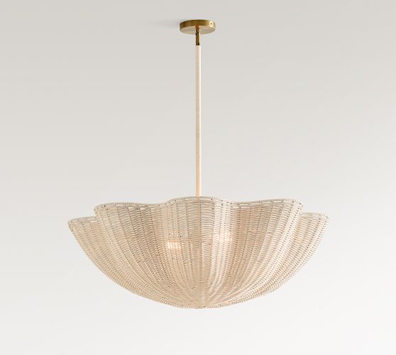 Marion Woven Scalloped Pendant (34