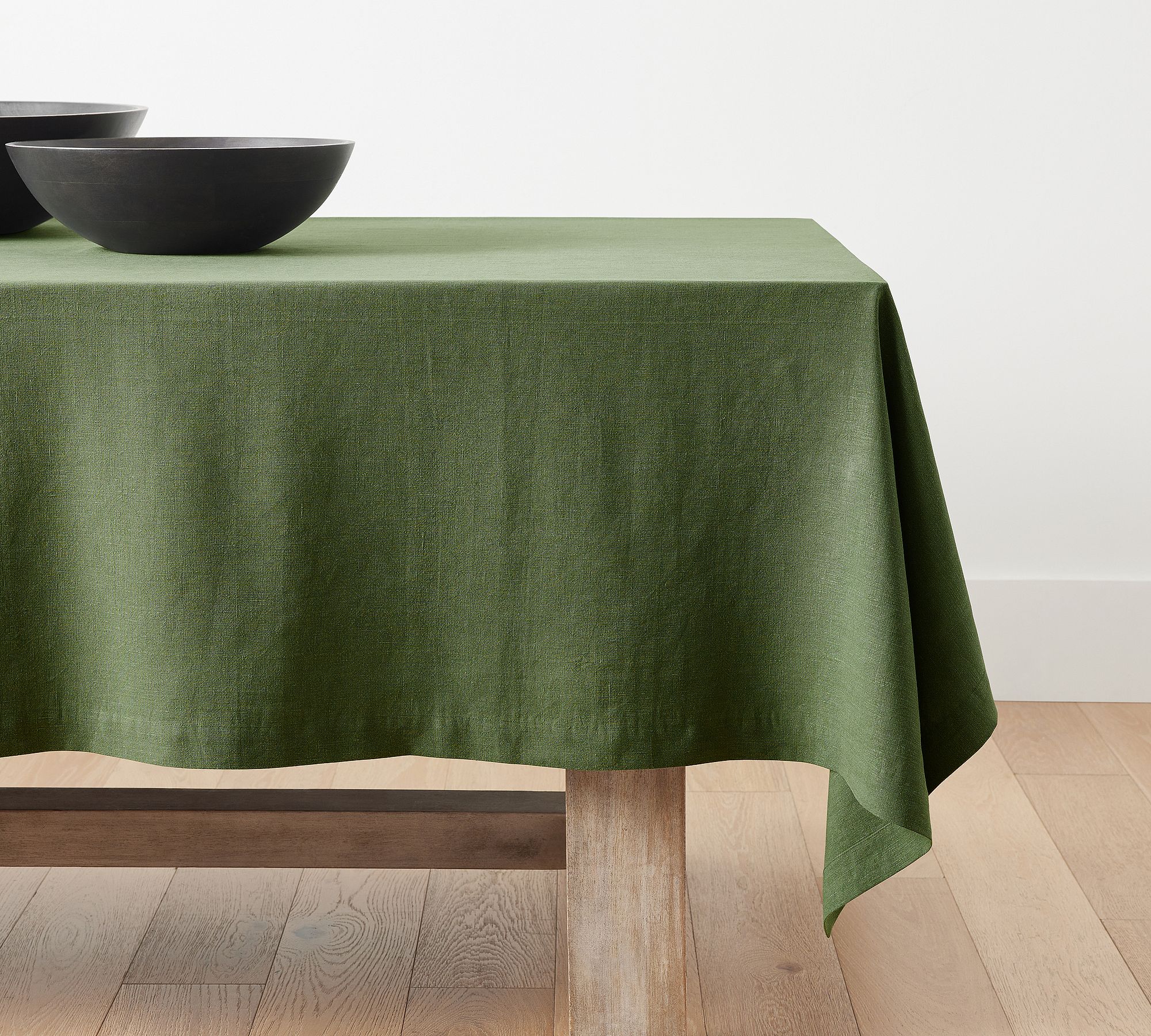 Mason Oversized Linen Tablecloth - thumbnail 4
