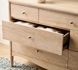 Winslet 7-Drawer Wide Dresser (61.5")