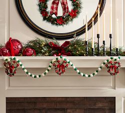 Disney Mickey Mouse and Friends Faux Lit Wreath &amp; Garland