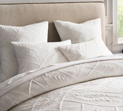 Strathmore Upholstered Bed