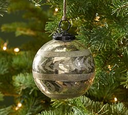 Silver Etched Ivy Ball Ornament