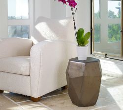Spade Ceramic Accent Table (15")