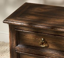 Big Daddy's Antiques Nightstand (21")