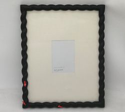 Open Box: Newport Gallery Frame (16"x20") - Black