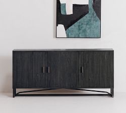 Lorena Buffet (68")