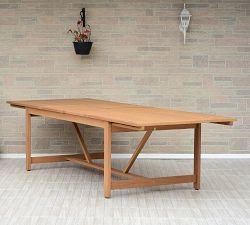 Pimenta Eucalyptus Rectangular Extendable Outdoor Dining Table (79"-118")