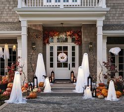 Lit Ghosts Wreath