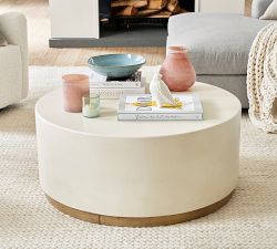 Bellair Round Coffee Table (39")