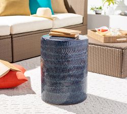 Willow Ceramic Round Outdoor Accent Table (13")